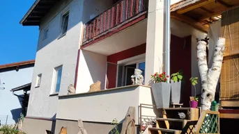 Expose Charmantes großes Zwei Familienhaus