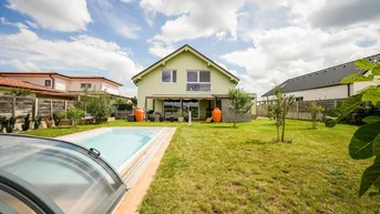 Expose Modernes Einfamilienhaus mit Pool und Garten in Nickelsdorf