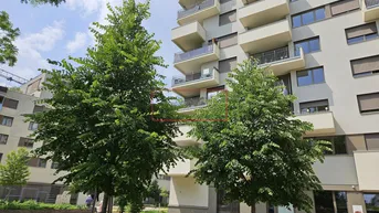 Expose Moderne 4-Zimmer Wohnung mit Balkon und Aufzug