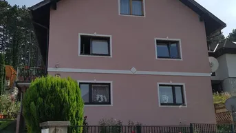 Expose Mehrfamilienhaus mit drei Wohneinheiten