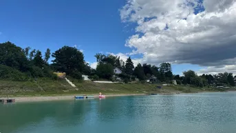 Expose Ferienhaus am idyllischen Badesee in Bad Fischau-Brunn zu verkaufen
