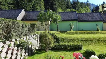 Expose Barrierefreie Neubauwohnung mit Garten und Garage