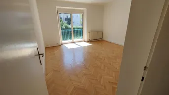 Expose Schöne im 1.OG gelegene helle 2 Zimmer Wohnung von Privat