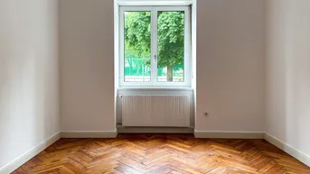 Expose PROVISIONSFREI: Licht­durch­flutete 3-Zi-Altbau­­wohnung (90 m²) mit Balkon &amp; Keller in Innsbruck-Wilten - Erst­bezug nach hochwertiger Sanierung