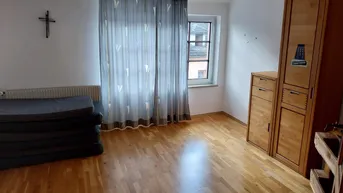 Expose Gemütliche Dachgeschoßwohnung in Zentrumslage