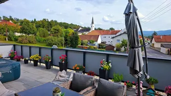 Expose Schöne, helle Wohnung mit großer Terasse