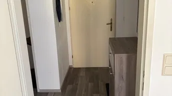 Expose Moderne 2-Zimmer Neubauwohnung mit Balkon voll möbliert