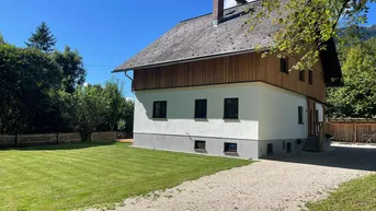 Expose Ruhige 3-Zimmer-Wohnung im Grünen mit Garten und Garage