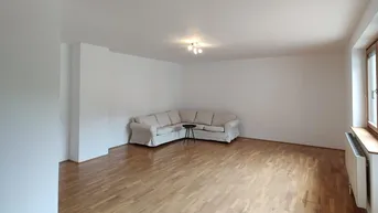 Expose Studio Apartment