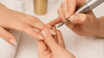 Expose Nageldesignerin