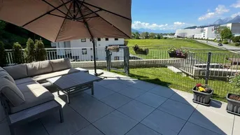 Expose Sonnige 3-Zimmer-Neubauwohnung mit großer Terrasse