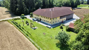 Expose Wohnung in einem landwirtschaftlichen Anwesen zu vermieten !!! 