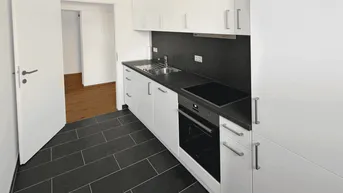 Expose PROVISONSFREI - Erstbezug - General sanierte 2,5 Zimmer Wohnung mit gemütlicher Loggia vor den Toren Wien´s