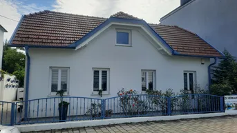 Expose Barrierefreier Bungalow mit Pool und Garten am See