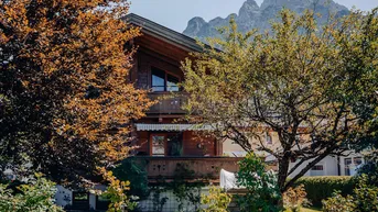 Expose Exklusives Holzhaus in Waidring – 135 m² Wohnfläche, Galerie, Souterrain-Wohnung, PV-Anlage &amp; Alpenblick
