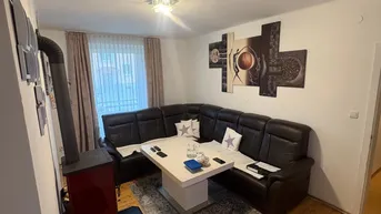 Expose 3-Zimmer Erdgeschosswohnung mit Balkon und Parkplatz zu vermieten