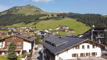 Expose Ihr Feriendomizil am Arlberg! Seltene Ferienwohnung mitten im Dorf von Lech!