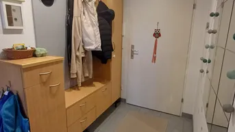 Expose Moderne 3-Zimmer Wohnung mit Balkon und Tiefgarage