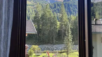 Expose Großzügige 4-Zimmer-Wohnung mit Balkon, Tiefgarage und herrlichem Ausblick – Tux im Zillertal
