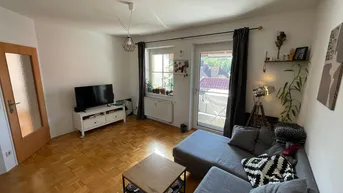 Expose Charmante 2-Zimmerwohnung im Obergeschoss mit Loggia &amp; Tiefgaragenplatz – Komplett möbliert und sofort bezugsfertig