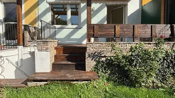 Expose Reihenhaus Salzburg Gneis (Süd) in Bestlage (Eichethofsiedlung/ Salzburg Süd und direkt am Grünland mit Garten und Almkanalnähe in Sackgasse) von Privat.