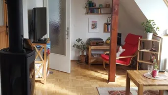 Expose Helle Dachgeschoß-Wohnung (3 Zimmer) mit Balkon und kinderfreundlichem Gemeinschaftsgarten (Provisionsfrei!)