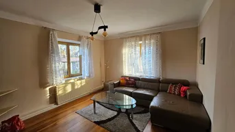 Expose Charmante 2-Zimmer-Altbauwohnung in Salzburg-Gneis – voll möbliert, nahe der Natur (renovierungsbedürftig)