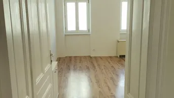 Expose Eigene Küche, Dusche und Wohnzimmer Gesamt 31 m2