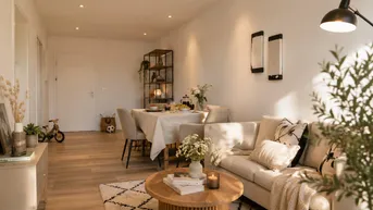 Helles, modern eingerichtetes Wohn- und Esszimmer mit Holzboden und gemütlicher Atmosphäre.