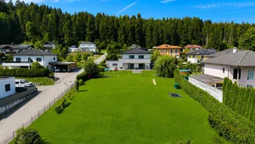 Expose Wohntraum der Extraklasse in Atterseenähe mit Pool, Kaminofen, Balkon, Terrasse &amp; Doppelgarage in Bierbaum / Gampern
