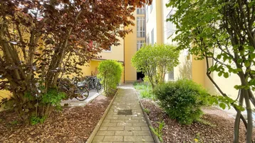 Expose STUDENTENHIT - Kleinwohnung mit hervorragender Infrastruktur nahe Jakominiplatz