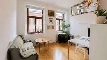 Expose Charmante 28 m² Wohnung im 5. Bezirk – ideal für Singles, Pendler &amp; Anleger