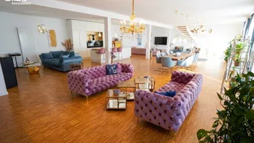 Expose Ein Loft. Ein Statement. Ein Zuhause wie kein zweites.