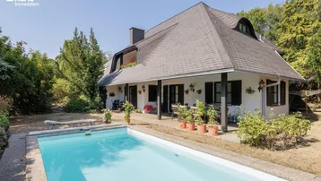 Expose Villa mit viel Platz am Ölberg