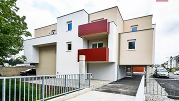 Expose JUNGES WOHNEN - geförderte 2-Zimmer Genossenschaftswhg. mit Balkon und PKW-Abstellplatz ab März 2026 bezugsfertig