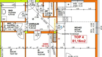 Detaillierter Grundriss mit Raumaufteilung, Flächenangaben und Balkonzugang.
