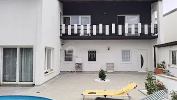 Expose Großzügiges Einfamilienhaus – 6 Zimmer, Garten, Terrasse, Top Ausstattung!
