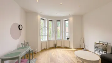 Expose Exklusive Singlewohnung mit Garten – top saniert, komplett eingerichtet &amp; nur 30 Minuten nach Wien