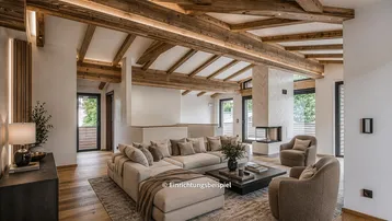 Gemütliches Wohnzimmer mit Holzbalkendecke, modernem Kamin und bequemen Sofas, einladend gestaltet.