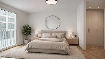 Helles Schlafzimmer mit modernem Design, Parkettboden, Einbauschränken und Zugang zum Balkon.