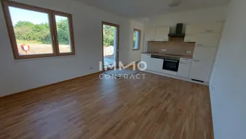 Expose TERRASSENWOHNUNG MIT GARTEN/GARAGE IN LANGENLOIS