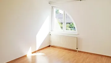 Expose Große 2-Zimmerwohnung in Vitis! Provisionsfrei!