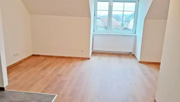 Expose DG-Garconniere-Wohnung inkl. Garagenplatz
