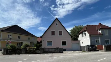 Expose Wohnen mit Freiraum – charmantes Einfamilienhaus mit Garten, Werkstatt und Garage