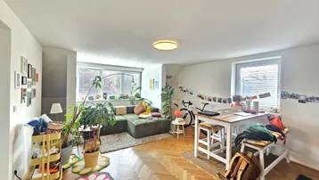 Expose Stadtcharm: 3-Zimmer-Wohnung mit Dachstudio, Salzburg - Aigen