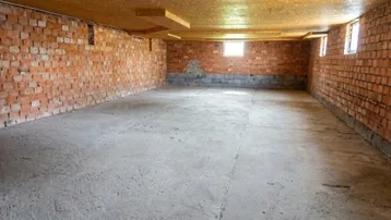 Expose Große Lagerfläche ca.190m² im EG in 4760 Raab zu mieten !