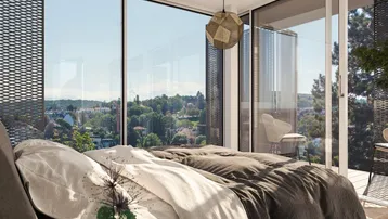 Helles Schlafzimmer mit raumhohen Fenstern, Panoramablick und modernem Design.