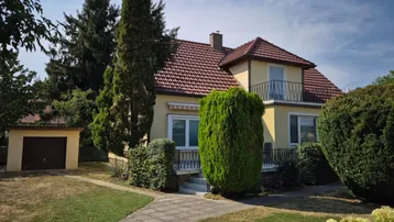 Expose SCHÖNES, GERÄUMIGES EINFAMILIENHAUS MIT EBENEN GRUNDSTÜCK