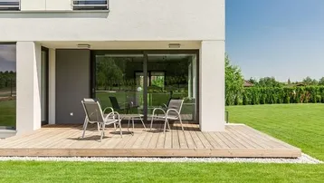 Expose Großzügiges Familienanwesen mit 267 m² Wohnfläche, Wintergarten & 2 Terrassen