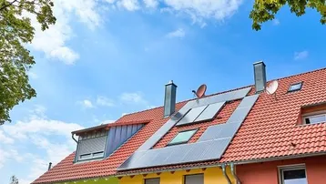 Expose Modernes Reihenmittelhaus mit Garten, Terrasse und Gartenhütte